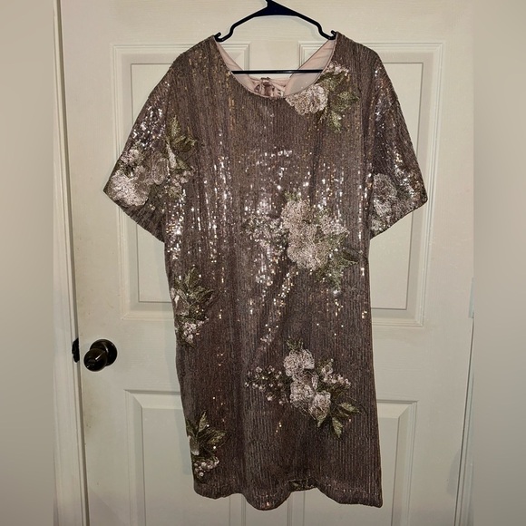 Arula women’s metallic sequin floral embroidered mini dress party formal NWT - Picture 1 of 9
